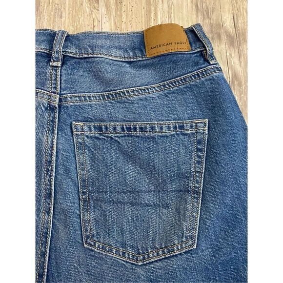 American Eagle Boyfriend Jean Shorts High Rise Raw Hem Women’s Sz 4 - Picture 6 of 6